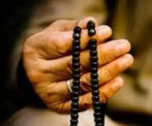 Allah Bersama Hamba yang Selalu Berdzikir