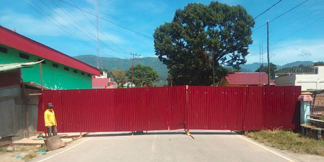 Kacau! Bupati Agara Setujui Jalan Umum Diubah Jadi Lapangan Tenis