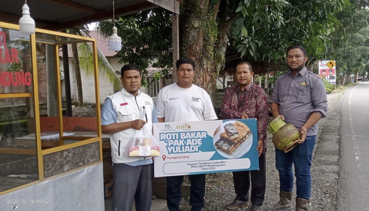 Mifa Bantu Kembangkan Usaha Roti Pak Ade Lewat Pogram CSR