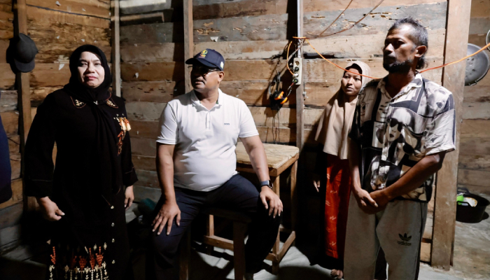 Didampingi Dr. A Murtala, Pj Gubernur Aceh Tinjau Penerima Rumah Layak Huni di Gampong Alue Pande