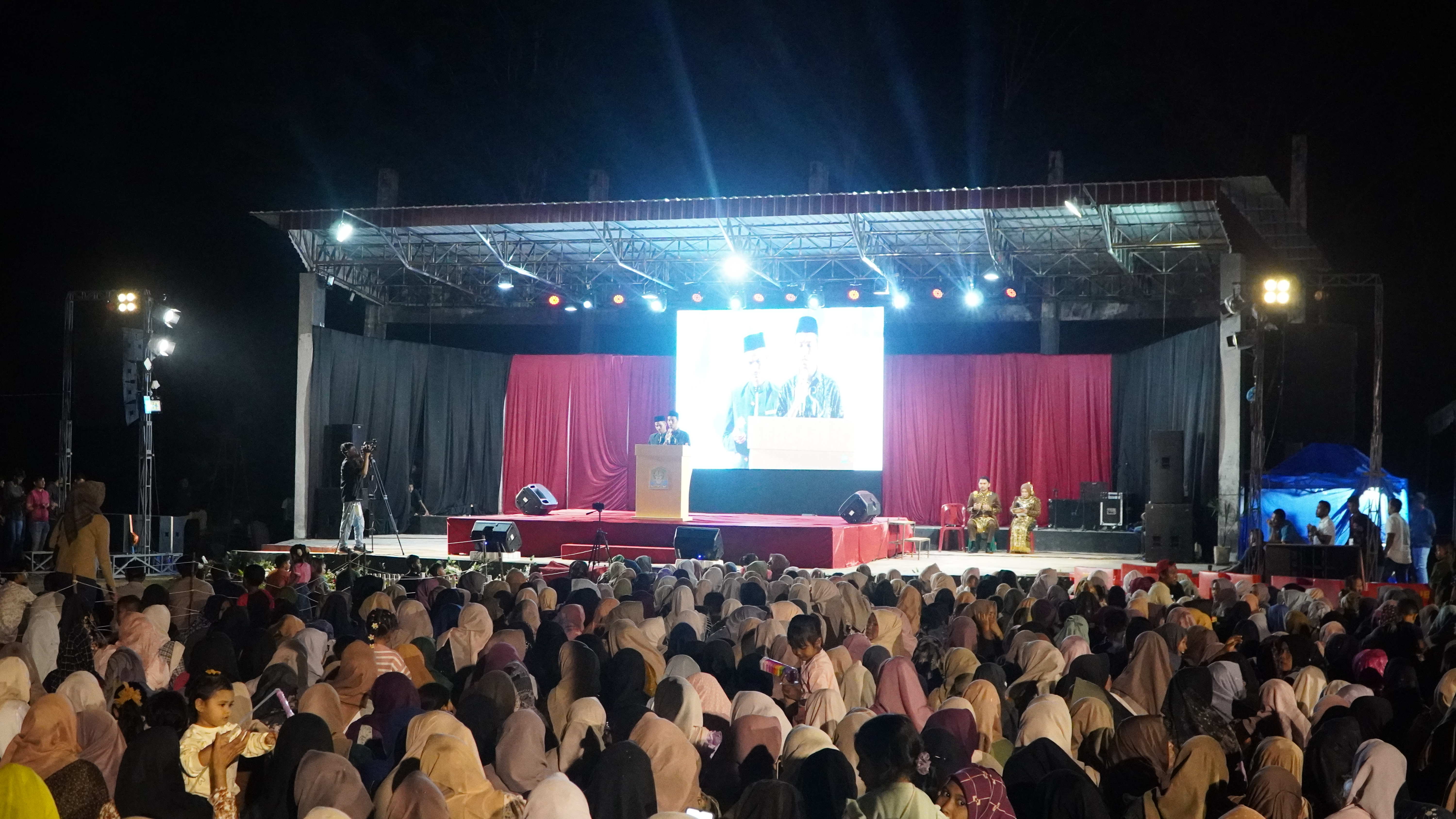 Ribuan Orang Padati Malam Penutupan Piasa Raya Aceh Jaya