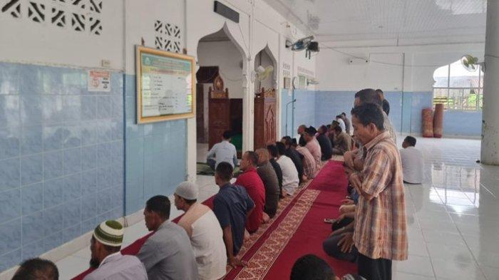 Silaturrahmi Ke Pante Kuyun, Bupati Aceh Jaya Imami Shalat Berjamaah