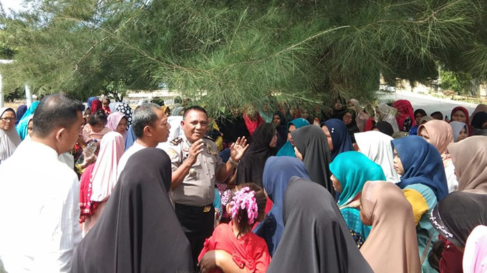 Para Ibu-ibu Datangi Mapolres Abdya, Ini Tujuannya