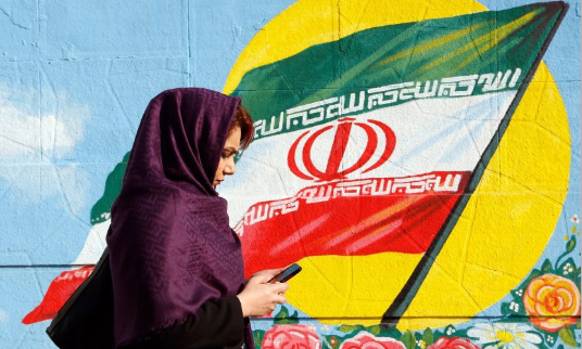 FIFA Desak Iran Izinkan Perempuan Masuk Stadion Sepak Bola